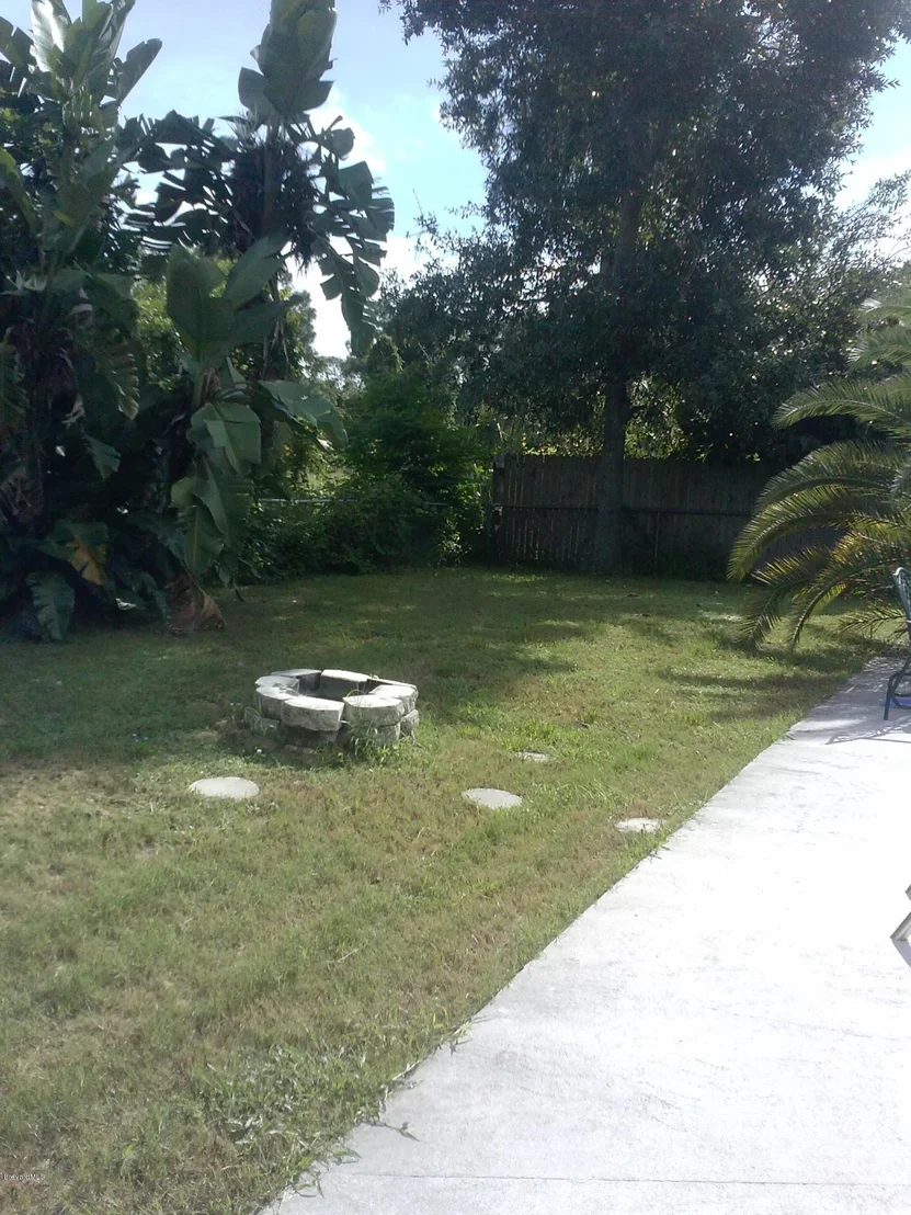 Photo of 1648 Dixie Way