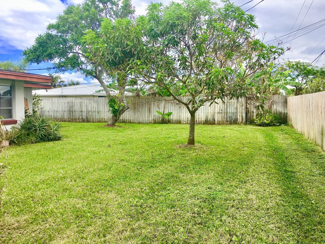 Photo of 143 Cocoa Avenue