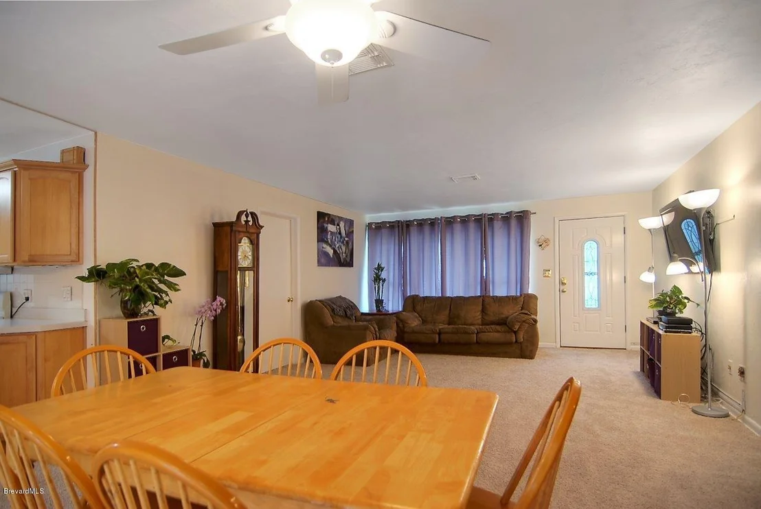 Photo of 305 Bunker Street