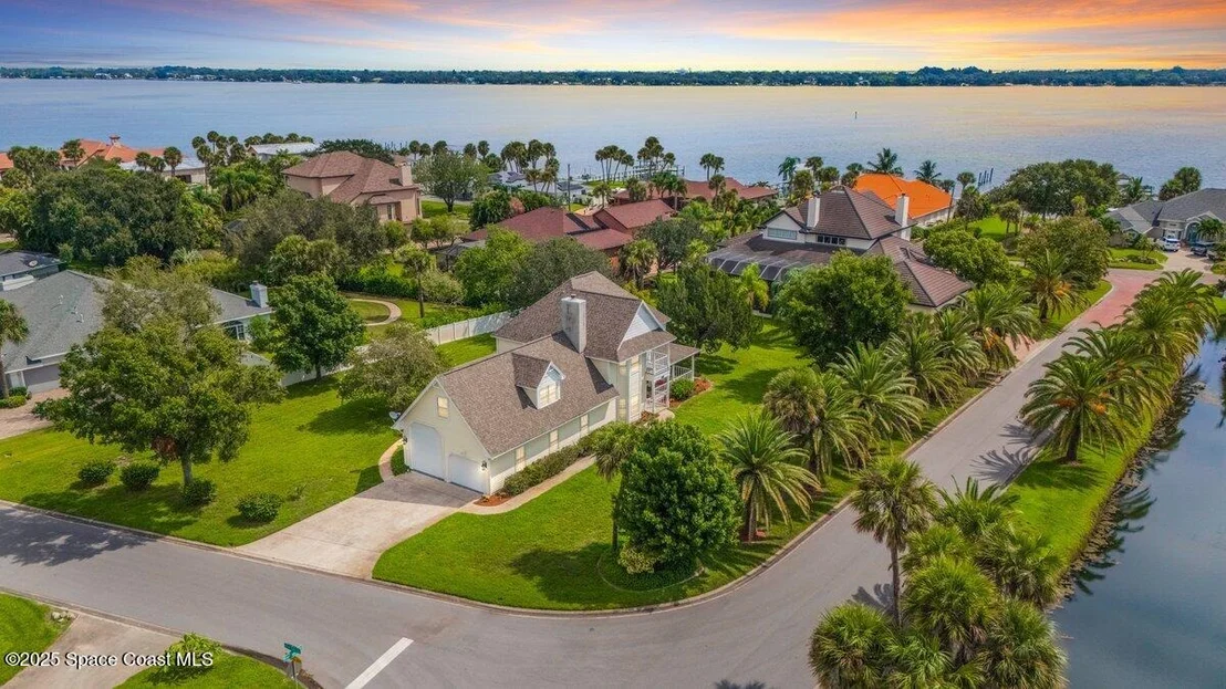 Photo of 110 River Woods Drive