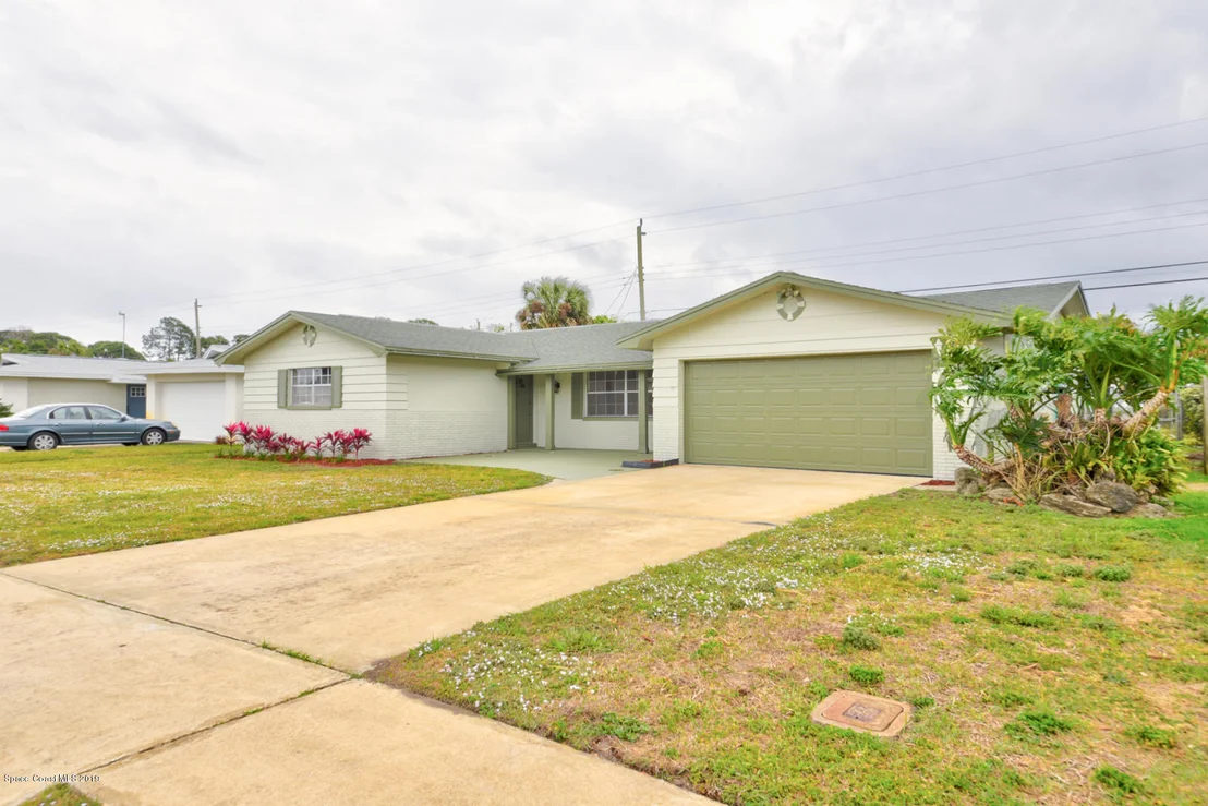 Photo of 909 Jefferson Road