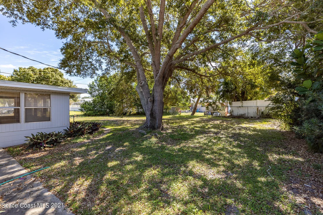Photo of 401 Bunker Street