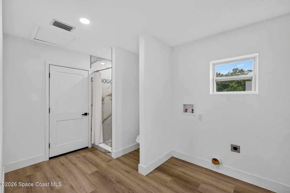 Photo of 3480 Milwaukee Avenue