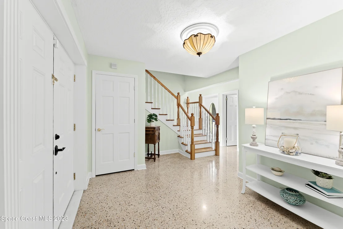 Photo of 1455 Rockledge Drive