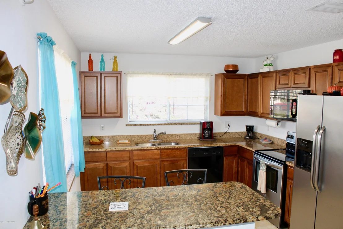 Photo of 1027 Goldenrod Circle NE