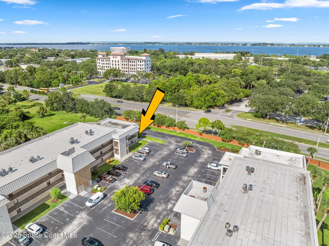 Photo of Unit 1218 at 305 Tangle Run Boulevard