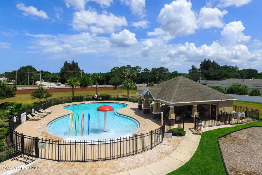 Photo of 1600 Bridgeport Circle