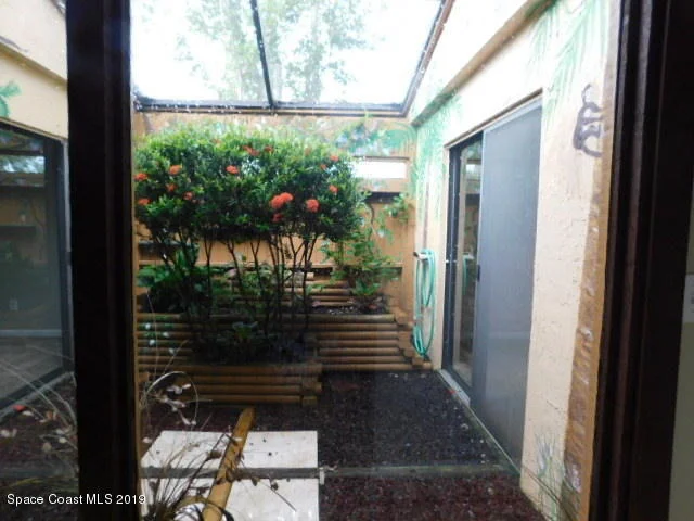 Photo of 280 Bayhead Drive