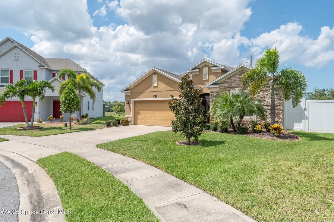Photo of 920 Bear Lake Drive