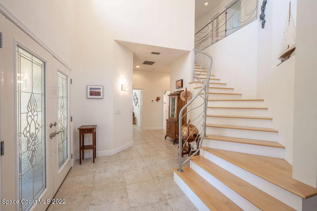 Photo of 460 Lanternback Island Drive