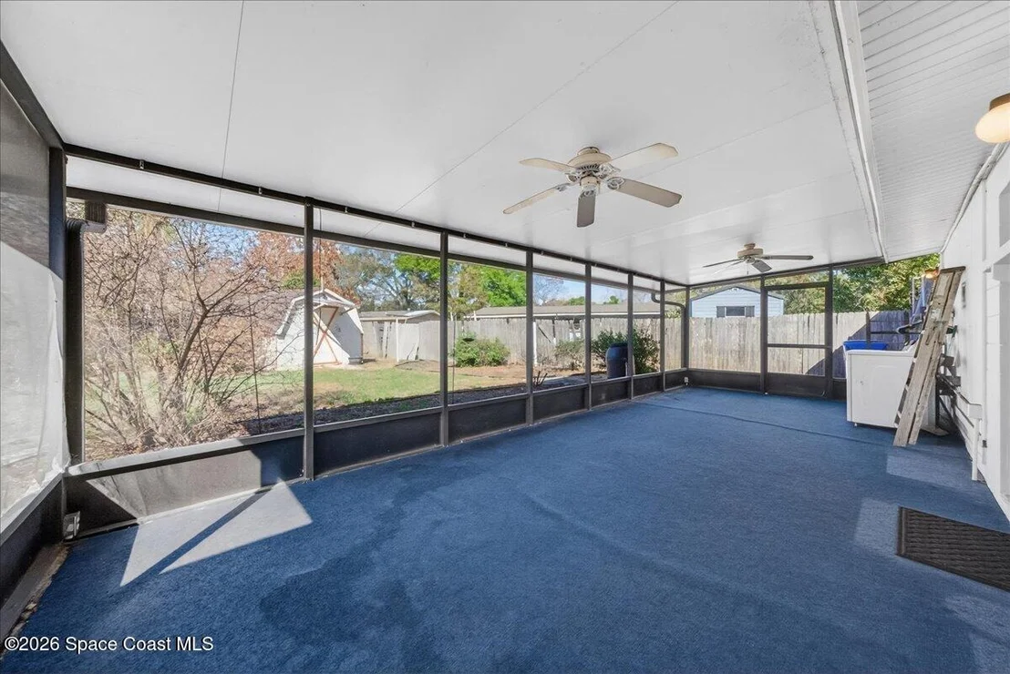 Photo of 702 Carmen Drive