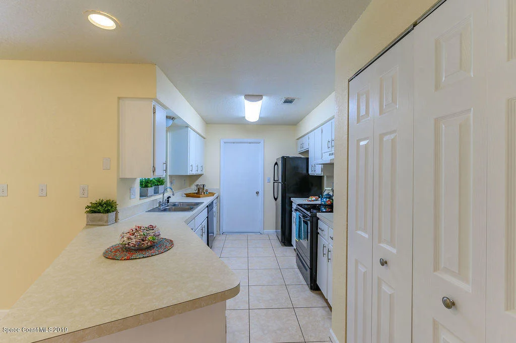 Photo of 4595 Robert Street