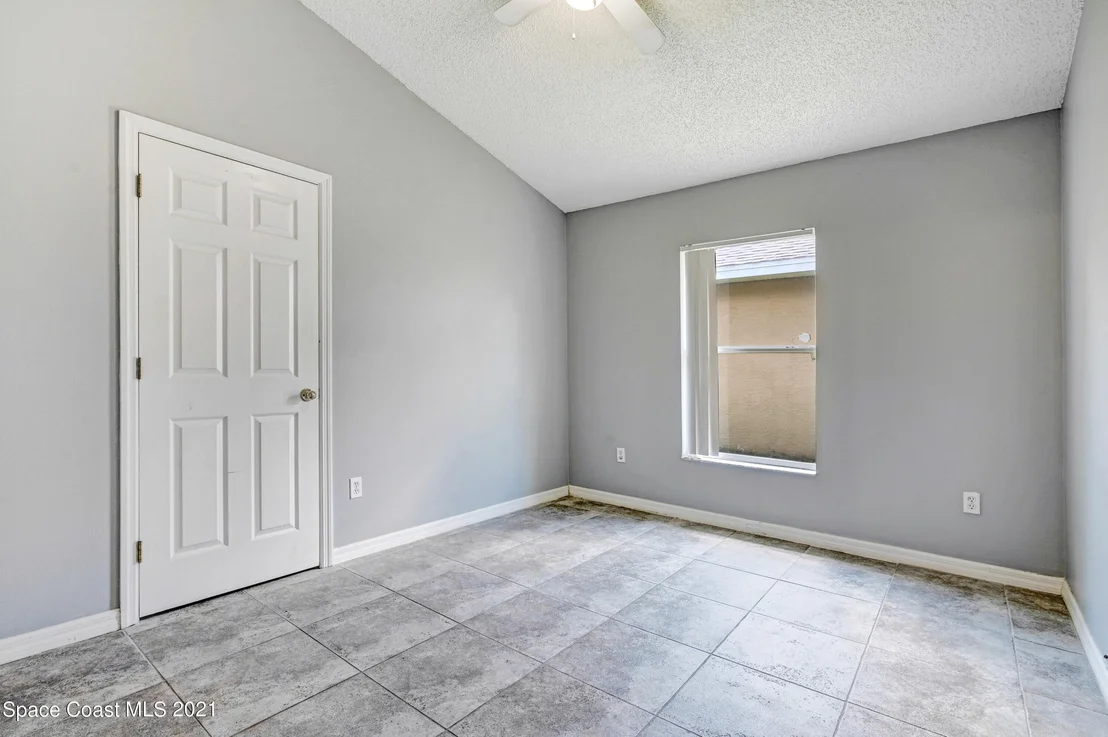 Photo of 2560 Stratford Pointe Drive