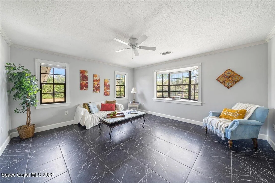 Photo of 3450 Weber Road