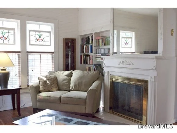 Photo of 1664 Highland