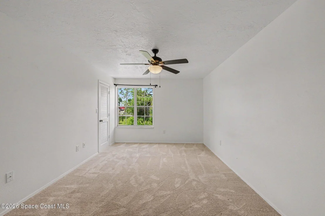 Photo of Unit UNITA202 at 7220 U.S. 1