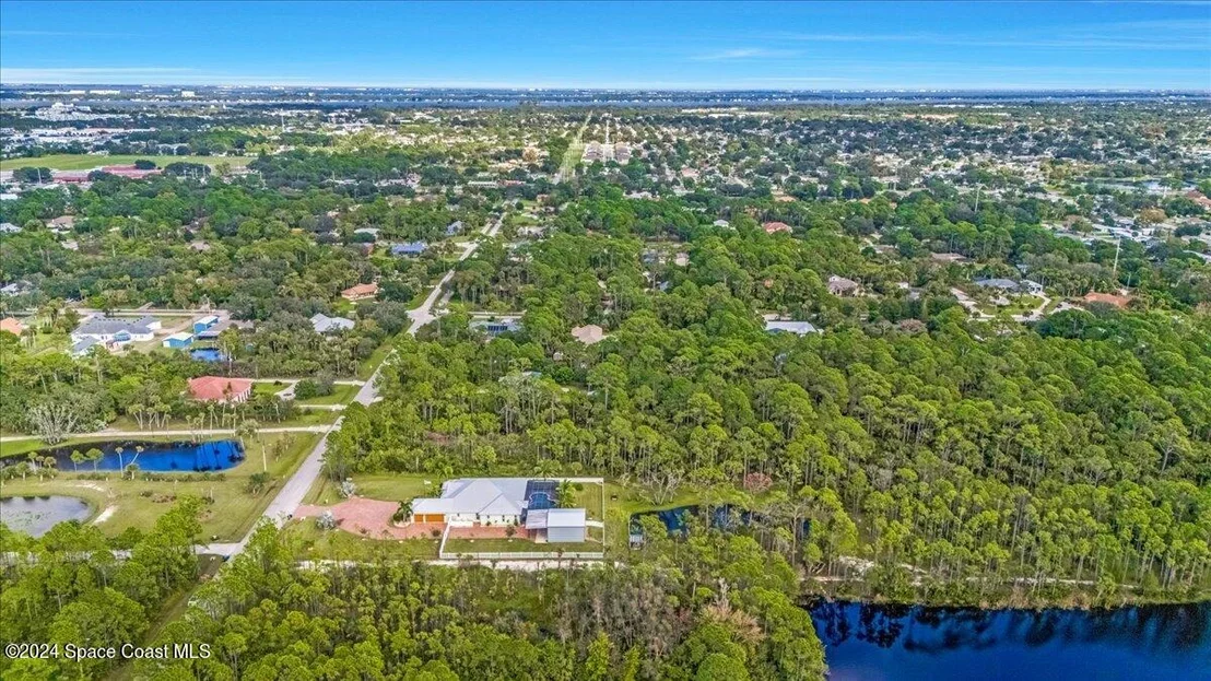 Photo of 1845 Timbers West Boulevard
