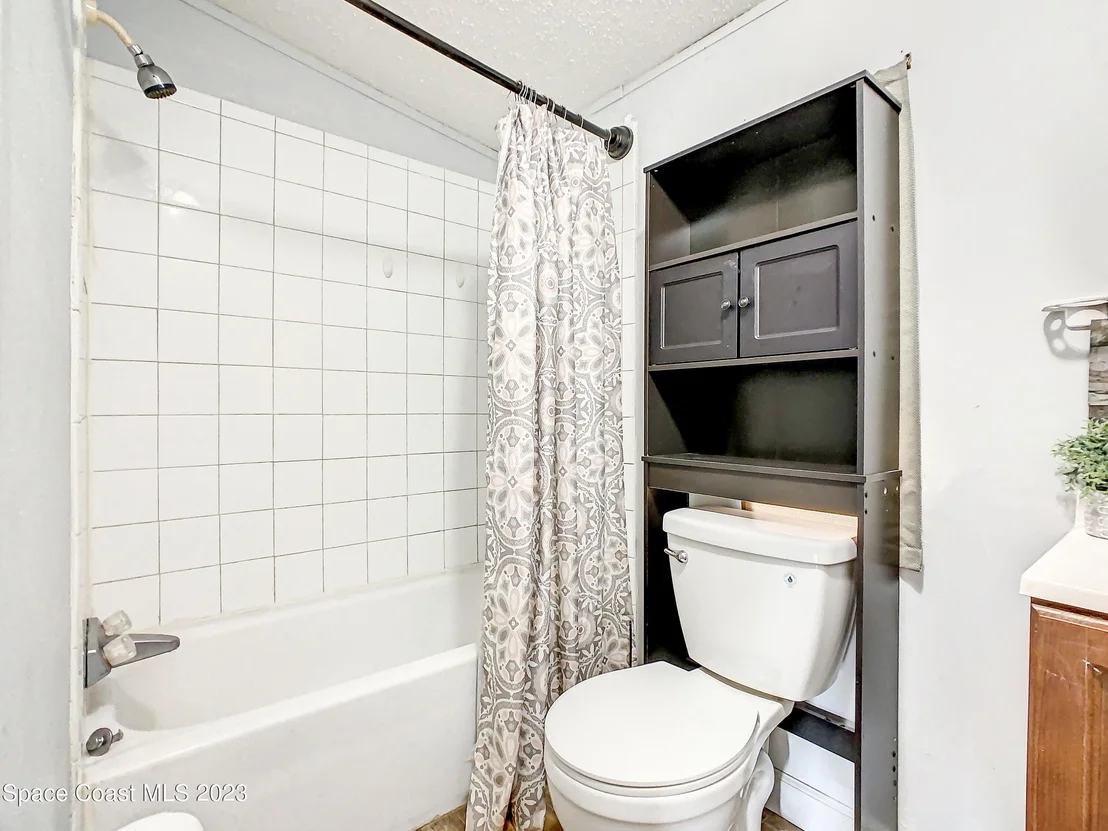 Photo of 9070 Mercury Drive