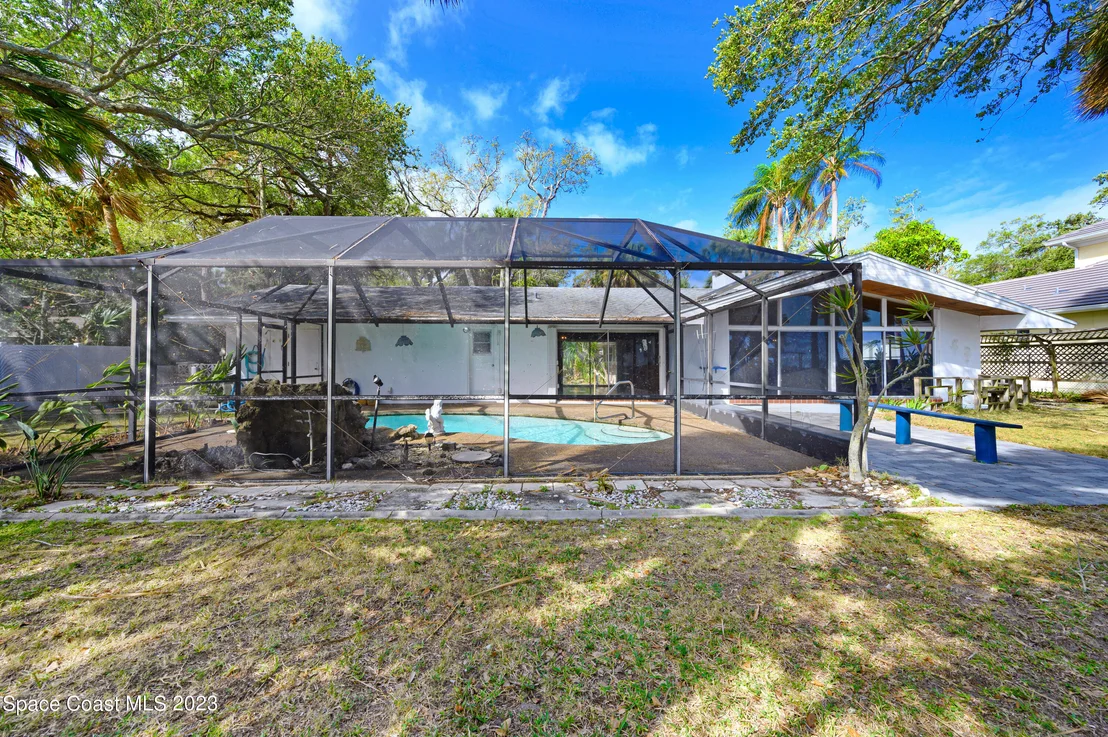 Photo of 3577 N Sylvan Lane