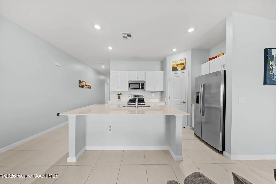 Photo of 826 Dockside Drive SW
