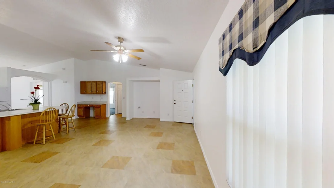 Photo of 6800 Cecil Road