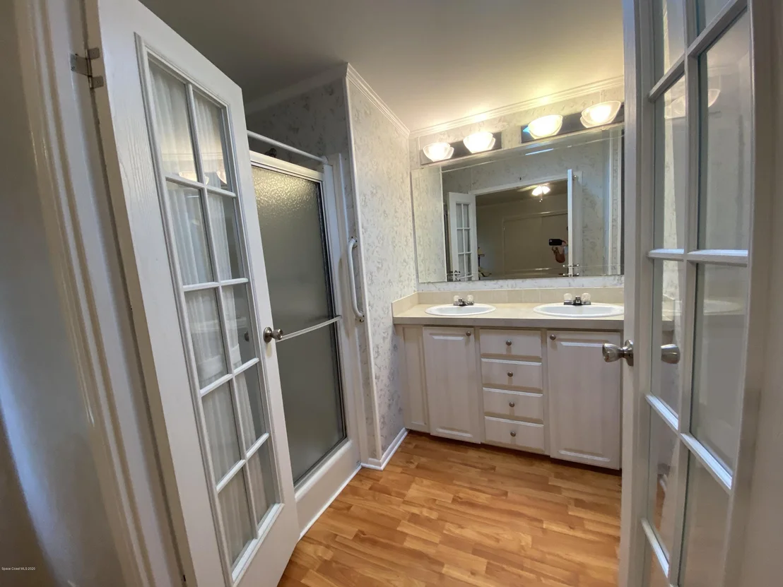 Photo of 5483 Bannock Street