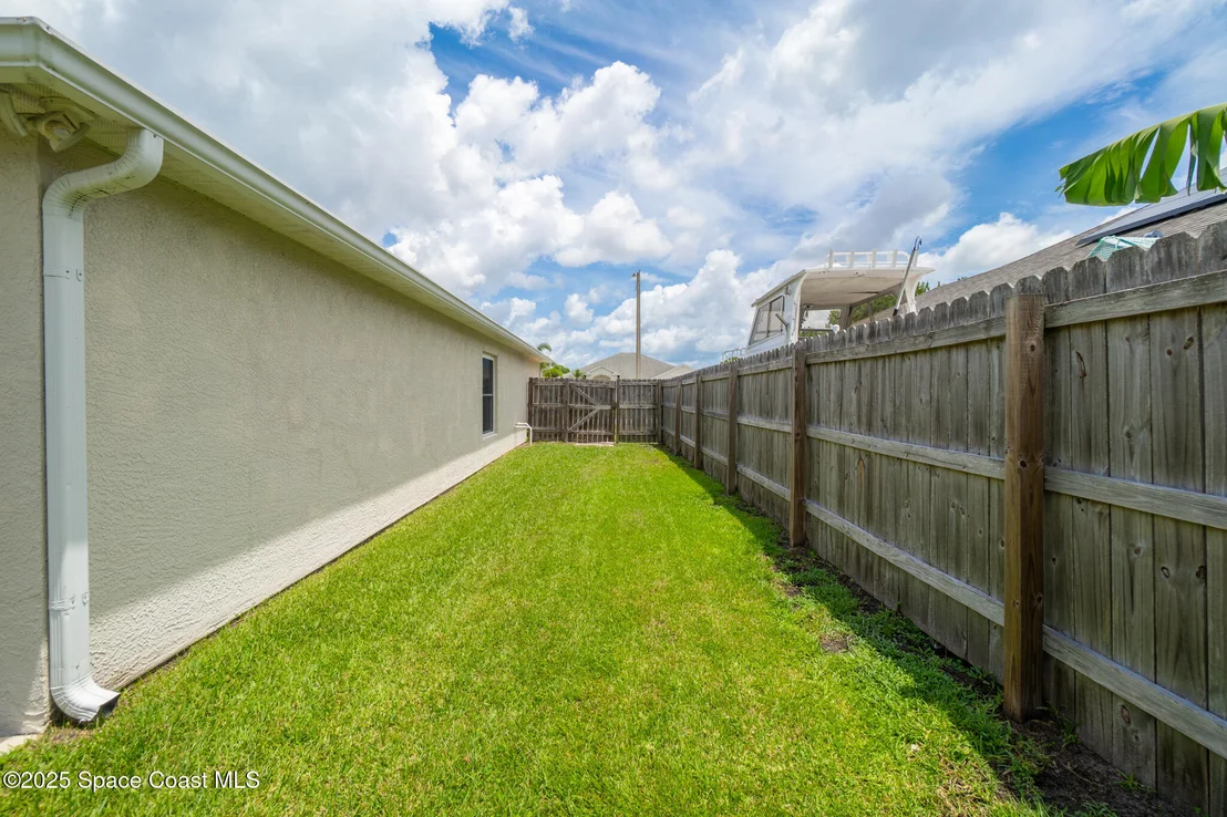 Photo of 967 Sabal Grove Drive