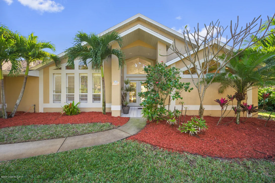 Photo of 393 Peregrine Drive