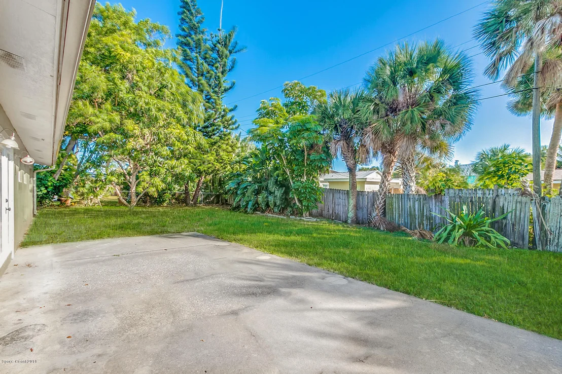 Photo of 215 7th Avenue