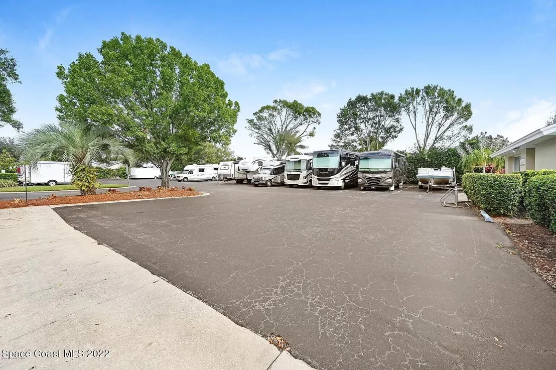 Photo of 4133 Green Oak Drive