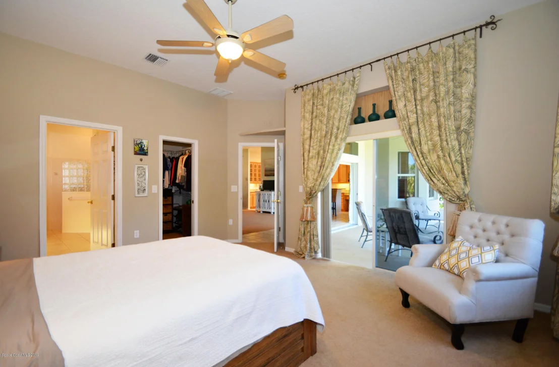 Photo of 865 Suntree Woods Drive