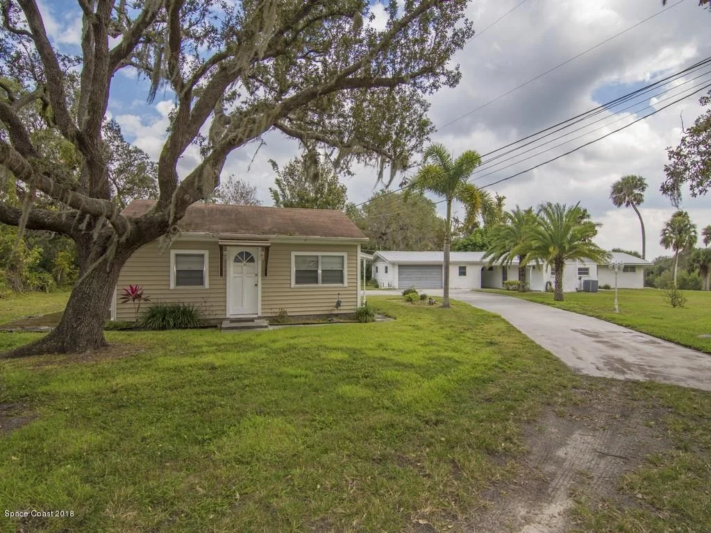 Photo of Unit 0 at 9752 Fleming Grant Road