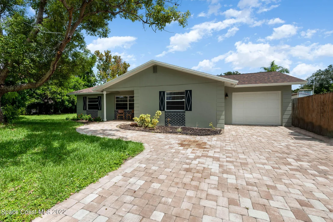 Photo of 2149 Circlewood Drive