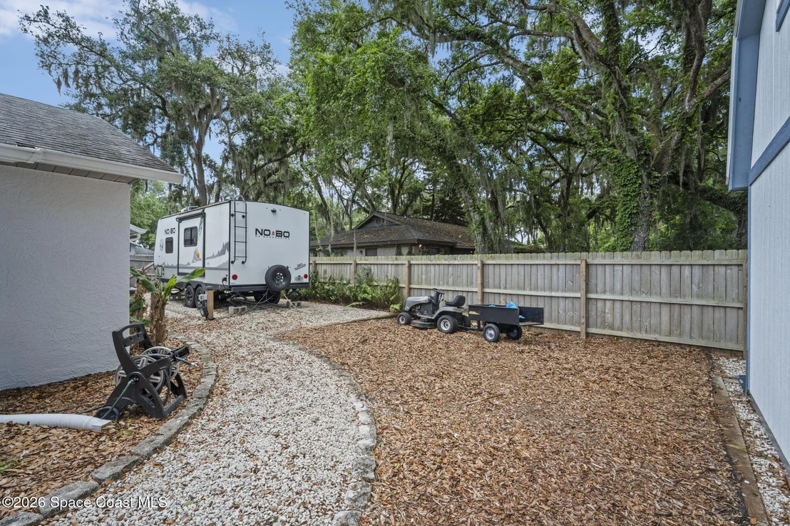 Photo of 7455 Darien Road