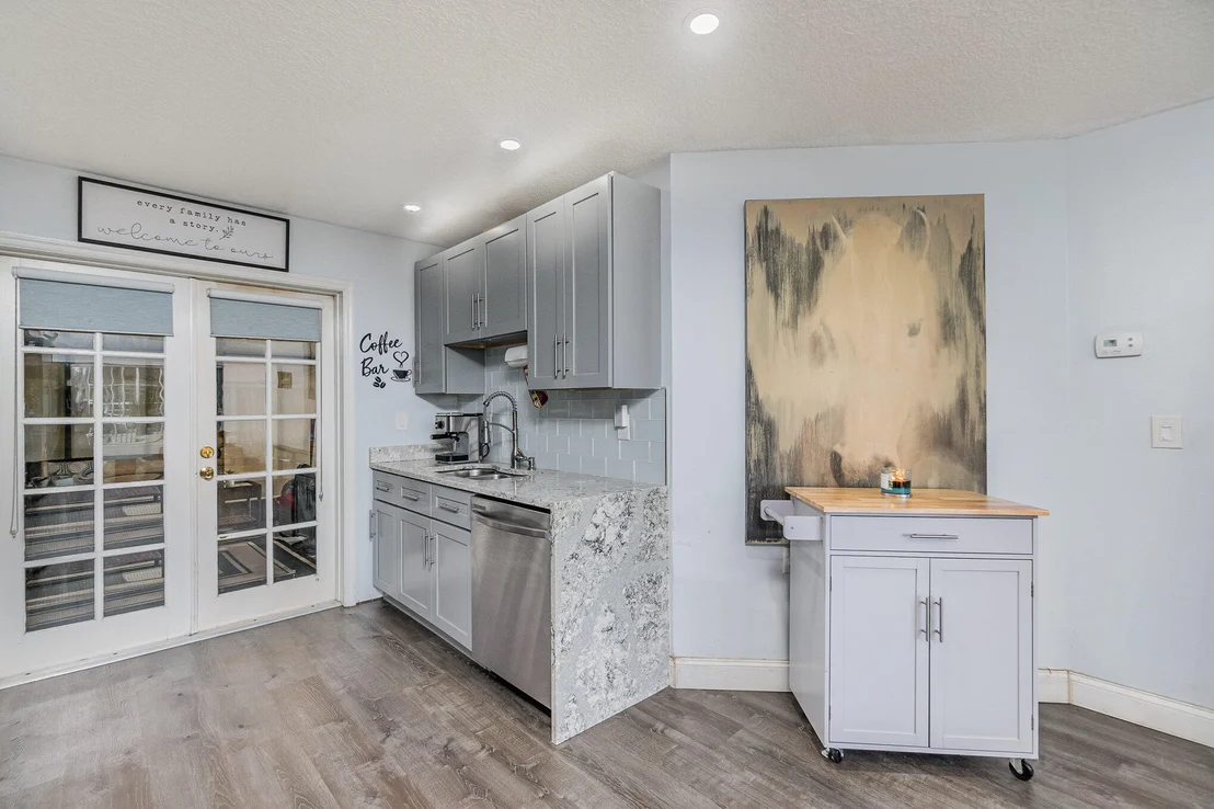 Photo of 1891 Tallpalm Road