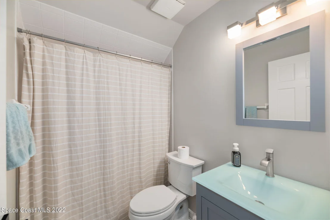 Photo of 416 Riverview Lane