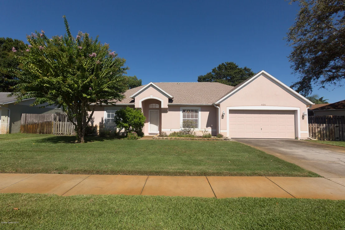 Photo of 826 Laurel Street