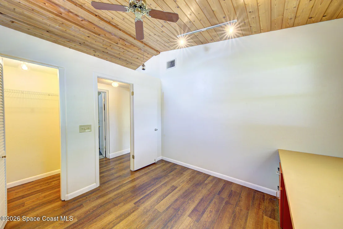 Photo of 990 Hibiscus Street