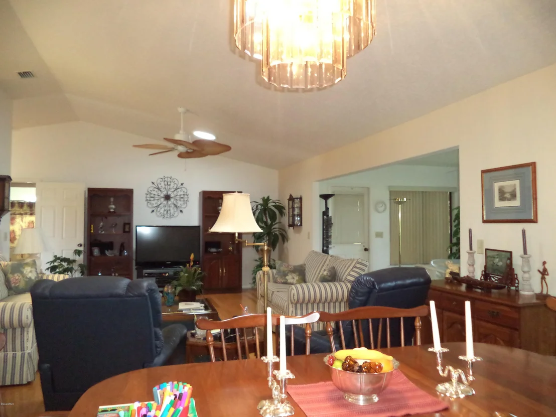 Photo of 1158 Continental Avenue