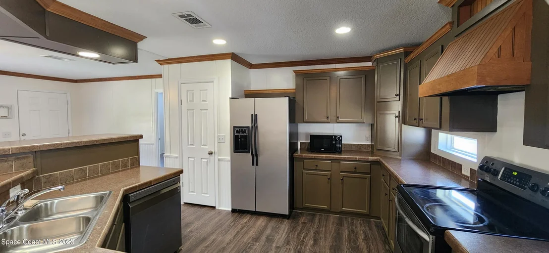 Photo of 231 Teal Drive