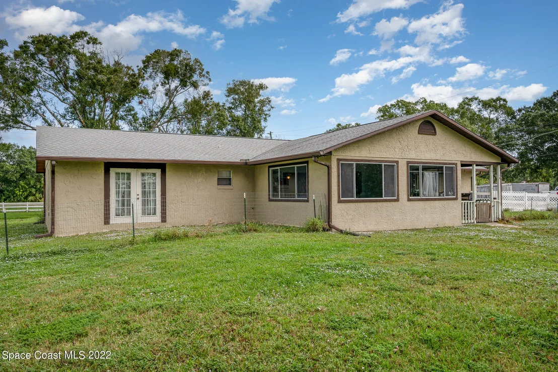 Photo of 2365 Lake Drive