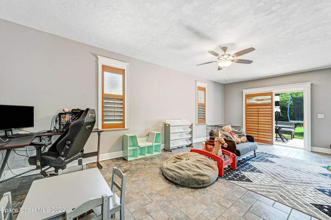 Photo of 3225 Fairview Drive