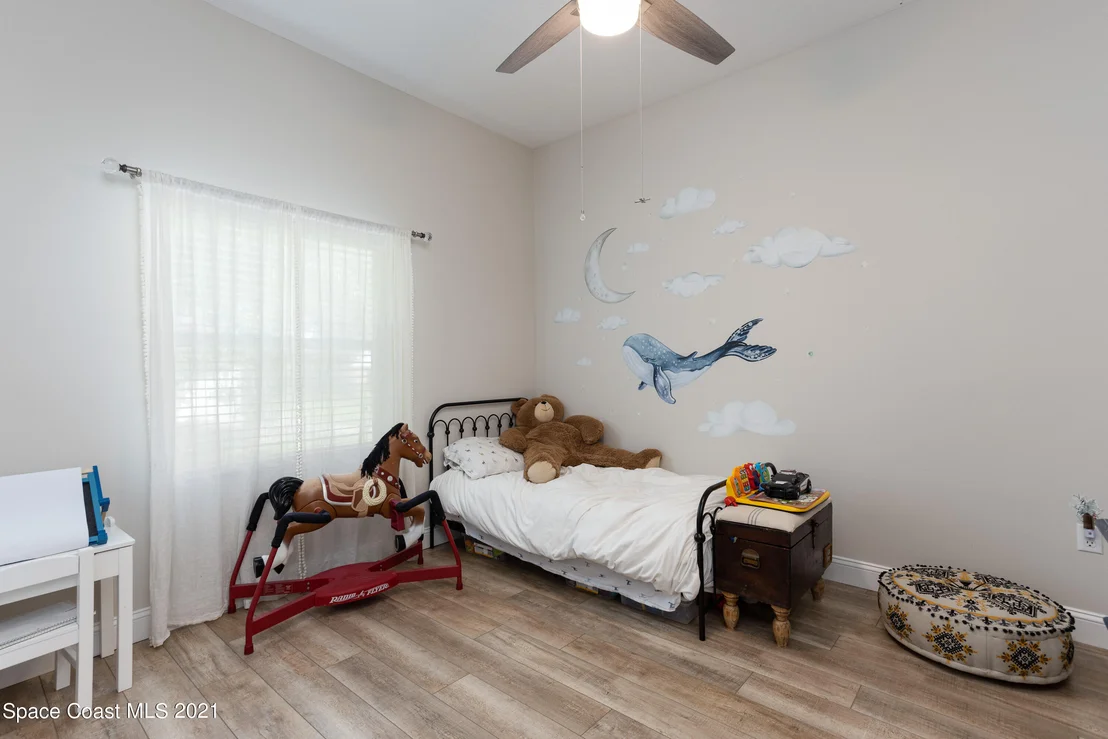 Photo of 2209 Royal Oaks Drive