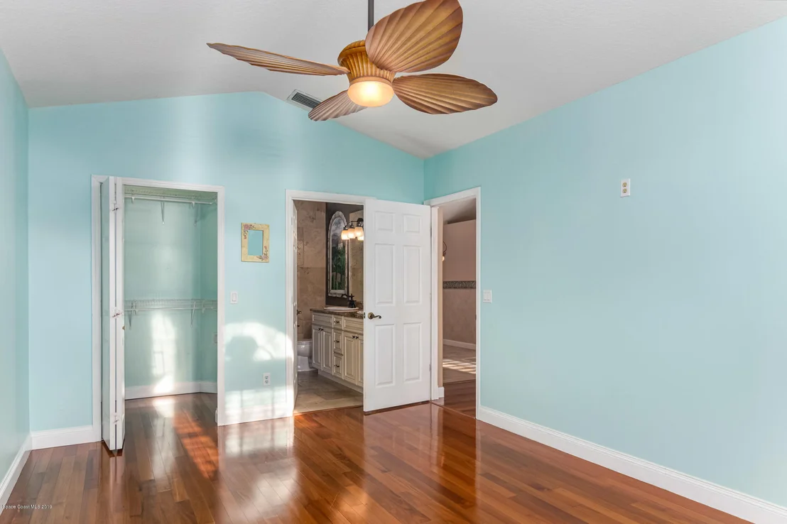 Photo of 3340 Lake View Circle