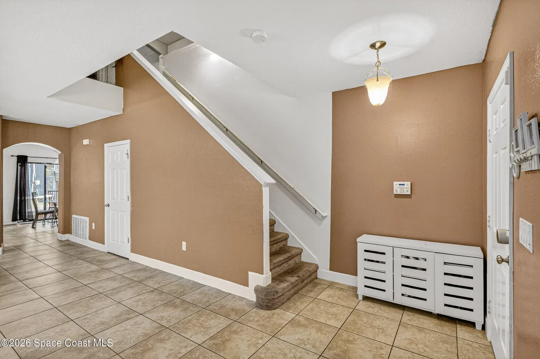Photo of 547 Trymore Drive SE