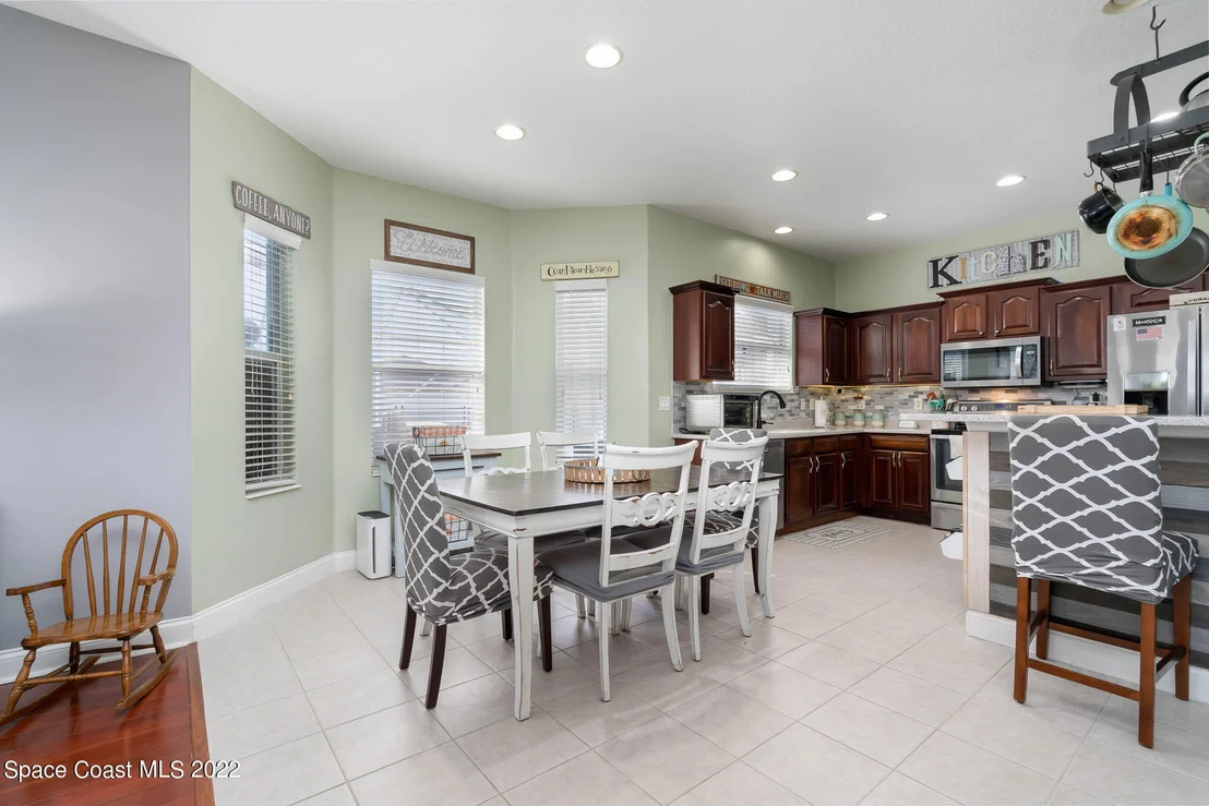 Photo of 2280 Bridgeport Circle