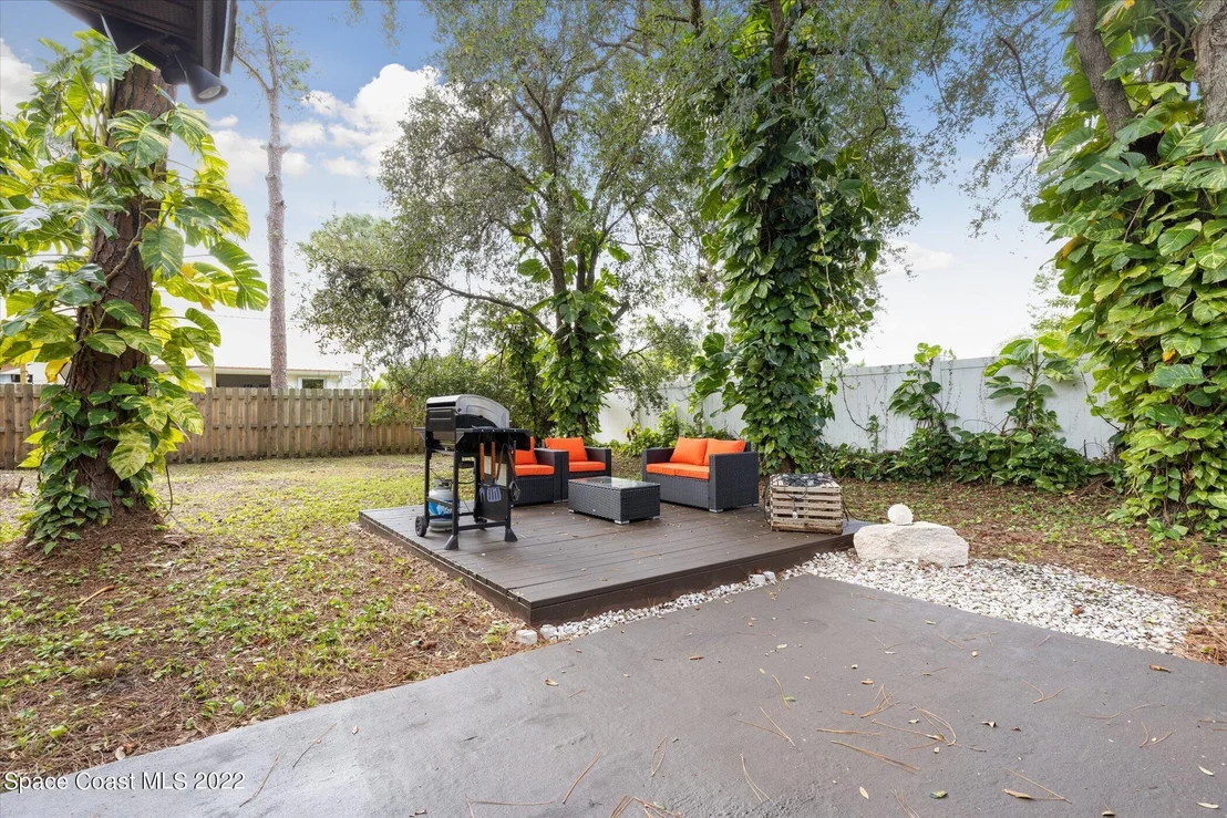 Photo of 5575 Graham Street