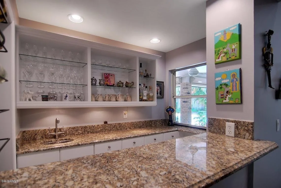 Photo of 574 Hummingbird Drive