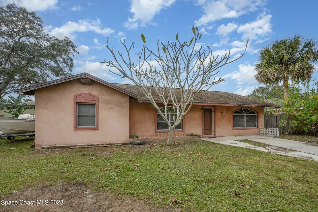 Photo of 1708 Guava Avenue