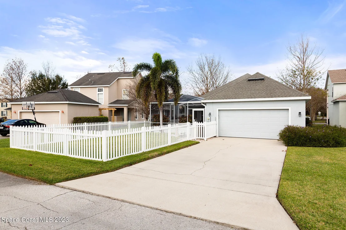 Photo of 6914 Beargrass Road